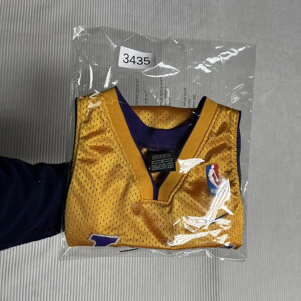 Los Angeles Lakers Jersey Youth Medium Gold NBA Basketball Kobe Bryant 8 Nike